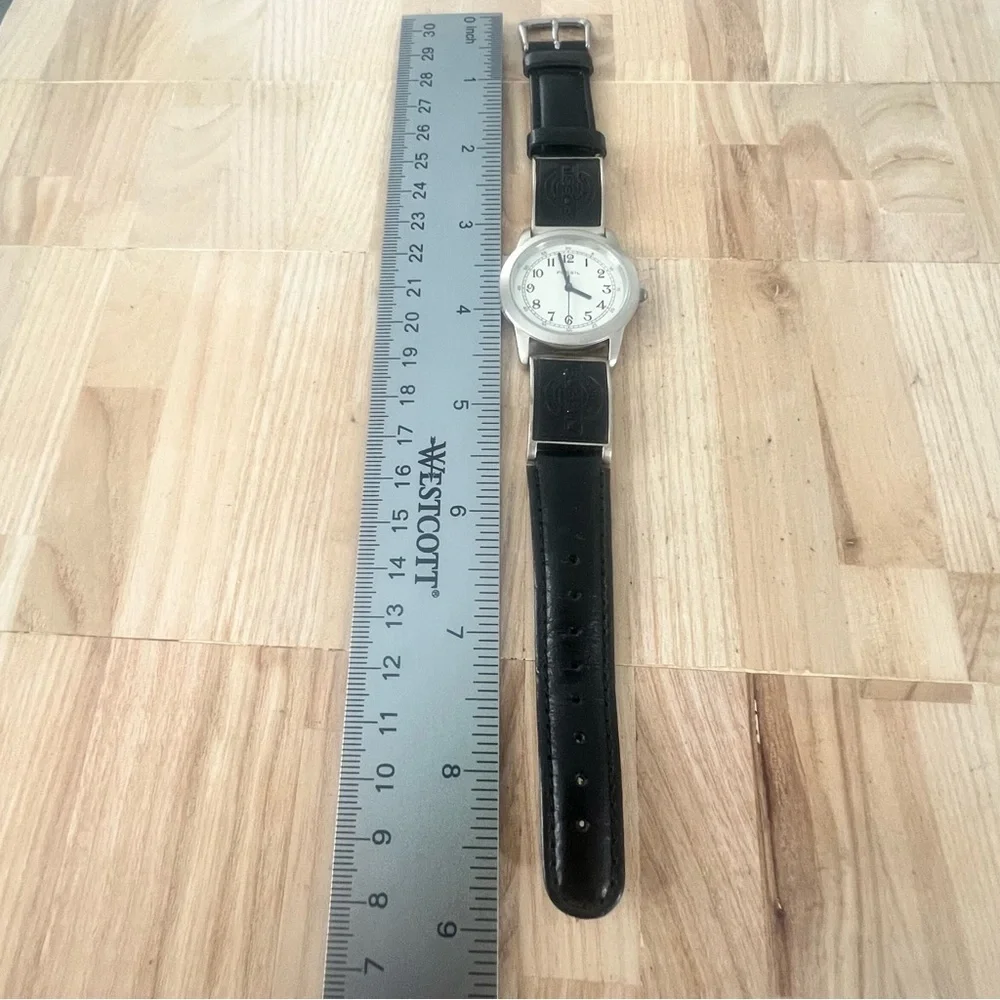 Rare Fossil EC-8722 black leather embossed watch NEW BATTERY